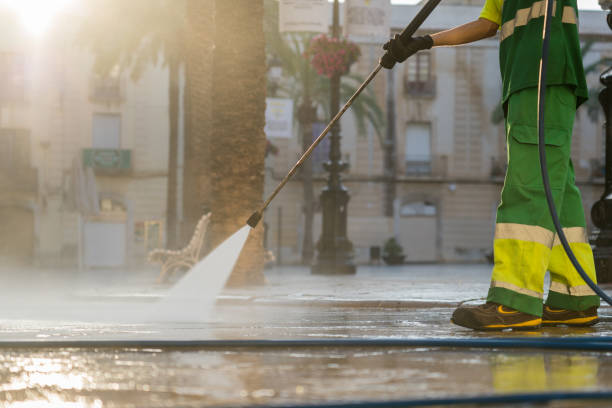 Best Playground Equipment Cleaning  in Perrysburg, OH